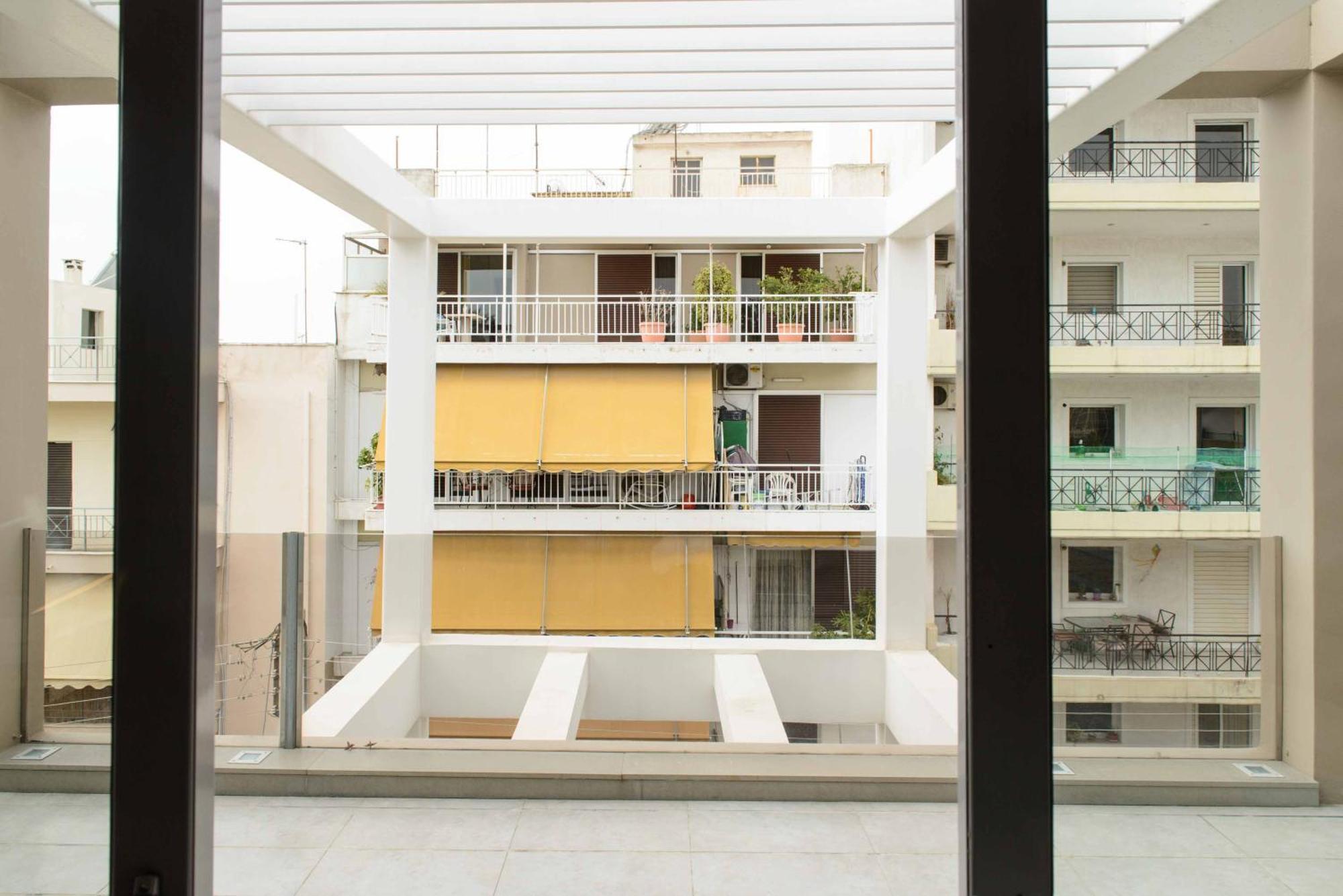 Ferienwohnung Bright Loft With Terrance - Next To Metro Kerameikos Athen Exterior foto